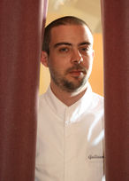 Guillaume Anor, chef du restaurant « La Passagère » de l’Hôtel cinq étoiles - Source de l'image: http://www.neorestauration.com 
