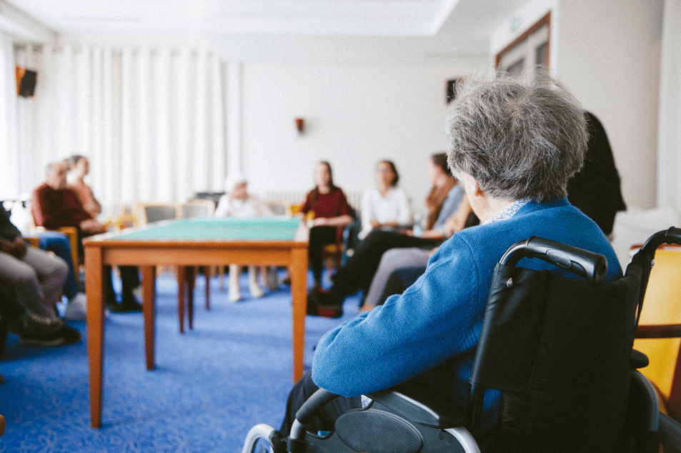 Qui contrôle les Ehpad en France ?