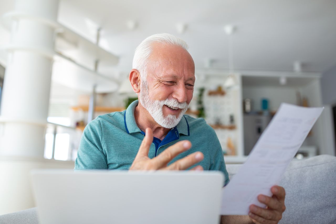 Seniors : Qu’est-ce qu’une Aide Financière Urgente et Comment l’Obtenir ?
