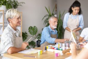 Quelles sont les activités et thérapies proposées en maison de retraite médicalisée ?
