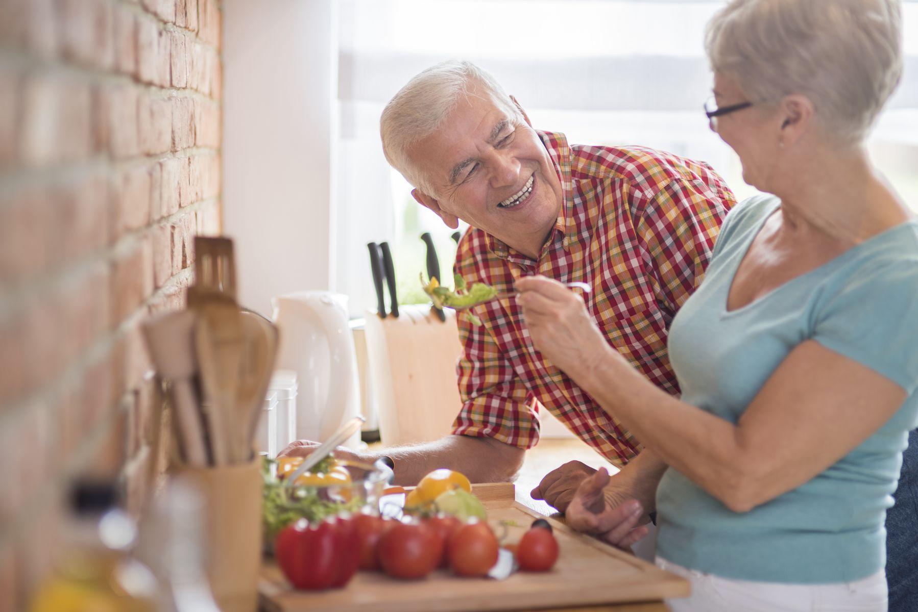 la nutrition aide les seniors à maintenir une bonne santé mentale après 60 ans