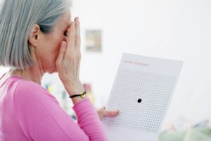 La DMLA : 4 infos clés pour mieux comprendre et traiter cette maladie des yeux
