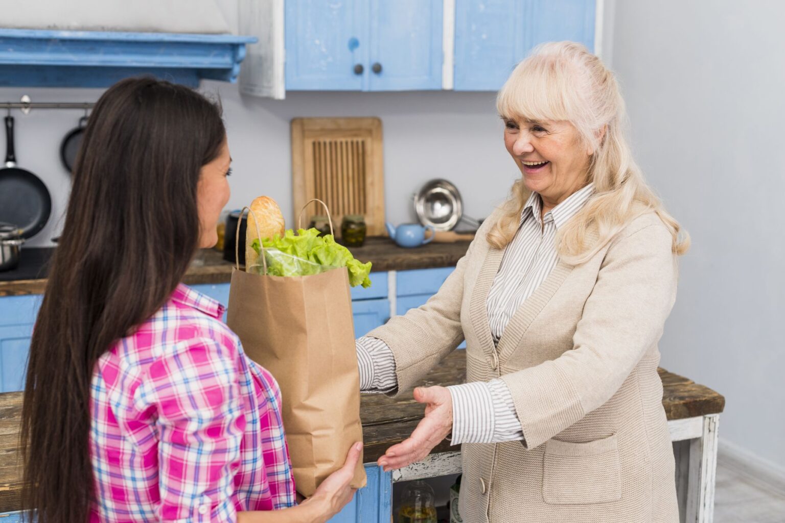 6 Supermarchés de Livraison de Courses à Domicile pour Senior - Cap Retr…