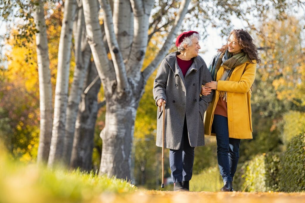 promenade dans les jardins de l'unité Alzheimer