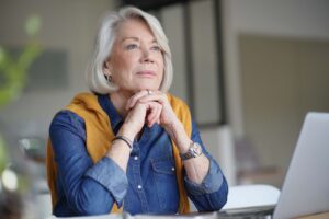 Être aidant sans se griller au boulot : 7 actions immédiates à activer