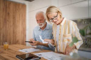 Assurance-vie et EHPAD : comment débloquer les fonds sans tout perdre ?