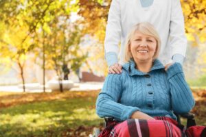 Mauvaises pratiques en EHPAD : comment signaler un dysfonctionnement ?