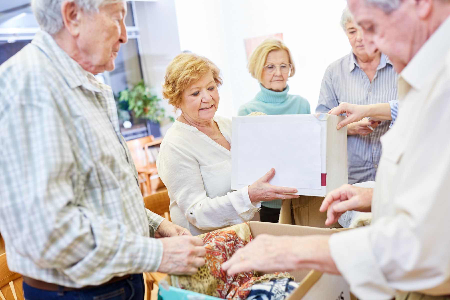 Syndrome de Diogène chez la personne âgée signes, causes et solutions pour aider un proche
