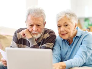 Votre parent est en EHPAD ? Cette aide peut réduire le tarif d'hébergement (si vous la réclamez)