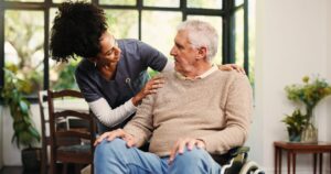 Sclérose en plaques (SEP) : pourquoi le diagnostic après 50-60 ans est-il différent ?