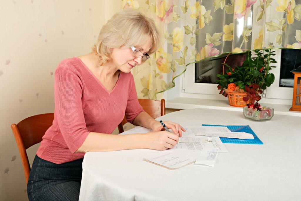 senior calculant le montant de l'apa en ehpad