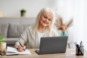 Prise en charge EHPAD par mutuelle : ce qui est vraiment remboursé et ce qui reste à payer