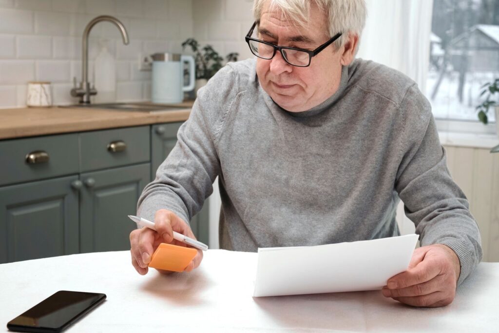 senior bénéficiant du crédit d'impot pour l'emploi d'une personne à domicile