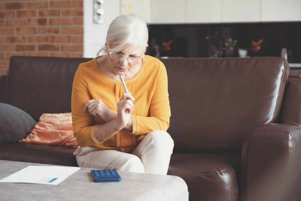 calcul du cout total d'un séjour en résidence senior avc les frais supplémentaires