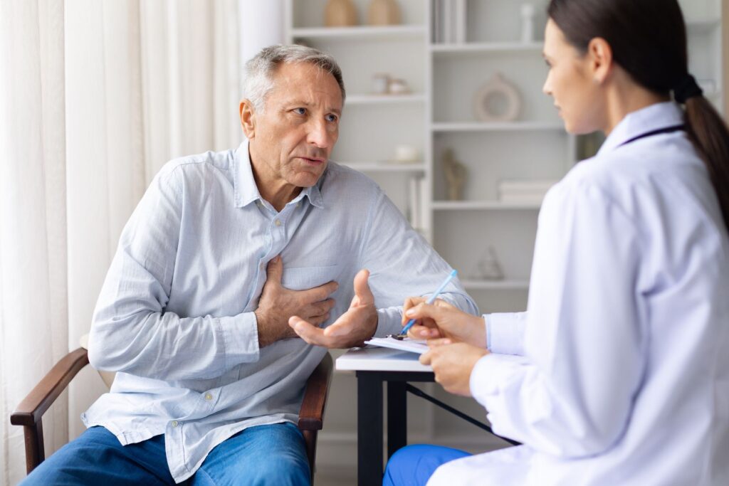 médecin coordonnateur suivant un résident parkinson en ehpad