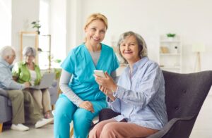 Résidence senior 2026 : les 8 villes où le rapport qualité-prix est imbattable