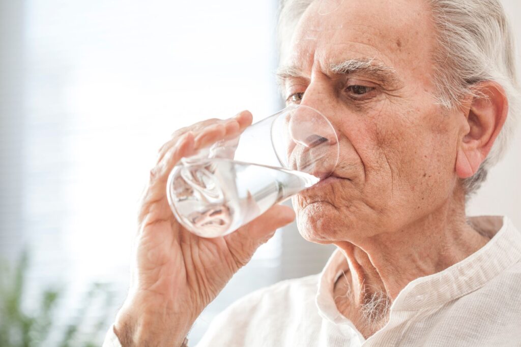 signes de deshydratation chez un senior en ehpad