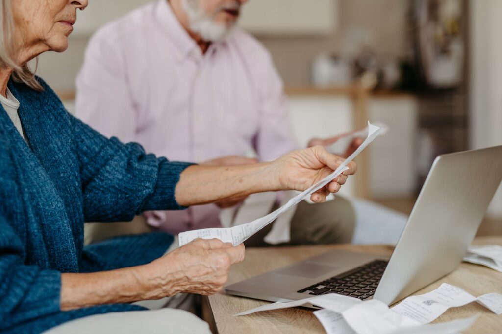 seniors demandant l'apl en urgence pour en bénéficier en ehpad