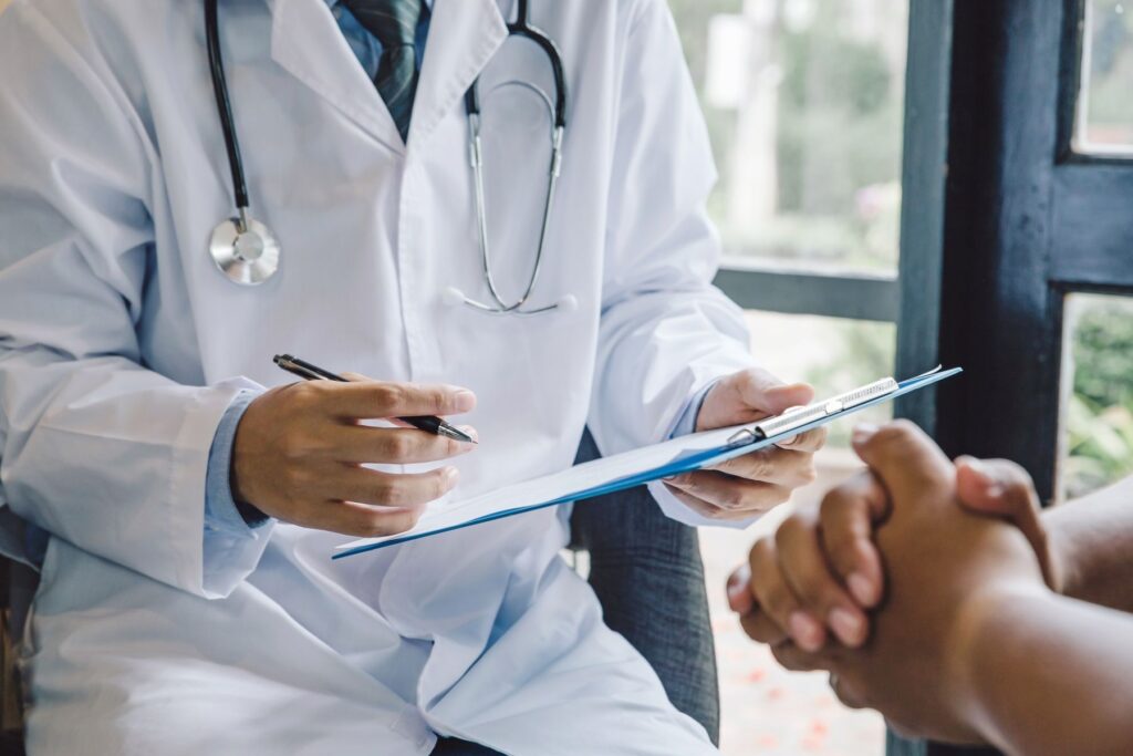 médecins organisant la prise en charge des résidents en fin de vie en ehpad