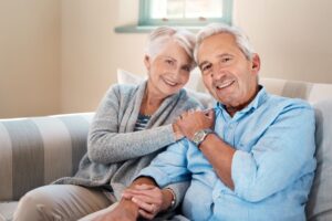 Résidence senior pour couple dont l'un est dépendant : quelles formules existent en 2026