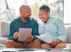Votre proche entre bientôt en EHPAD : votre dossier est-il vraiment prêt ?