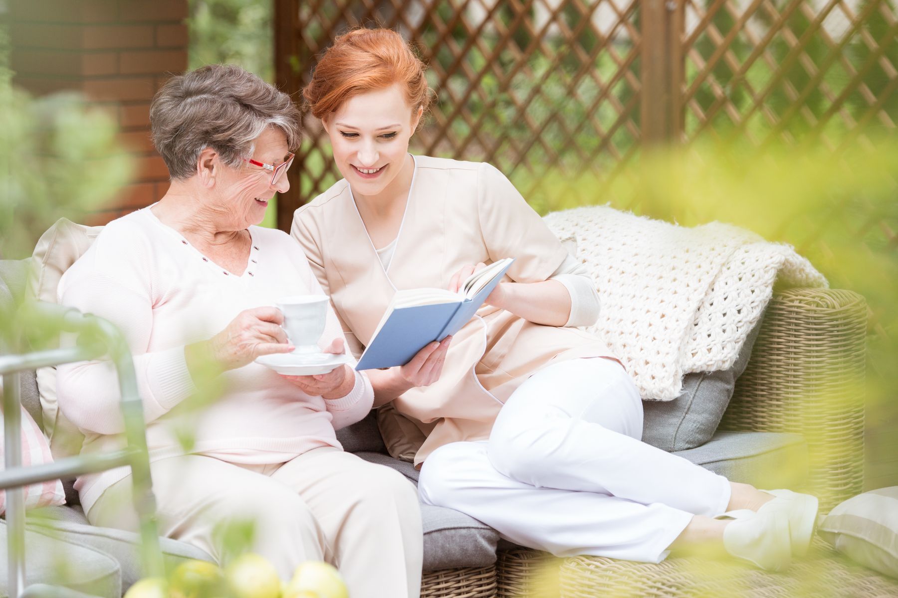 Alzheimer votre proche va entrer en EHPAD, comment l’aider à vivre ce changement